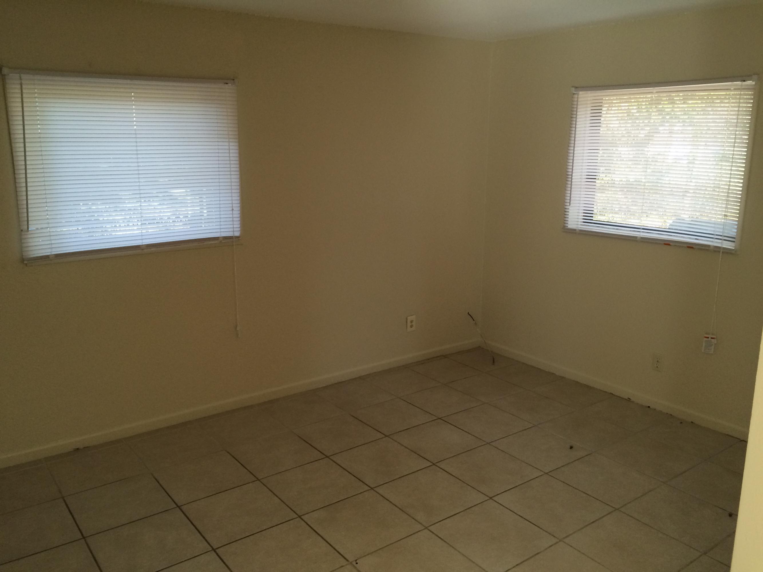 ELLIOTTS POINT 7TH ADDN - Residential