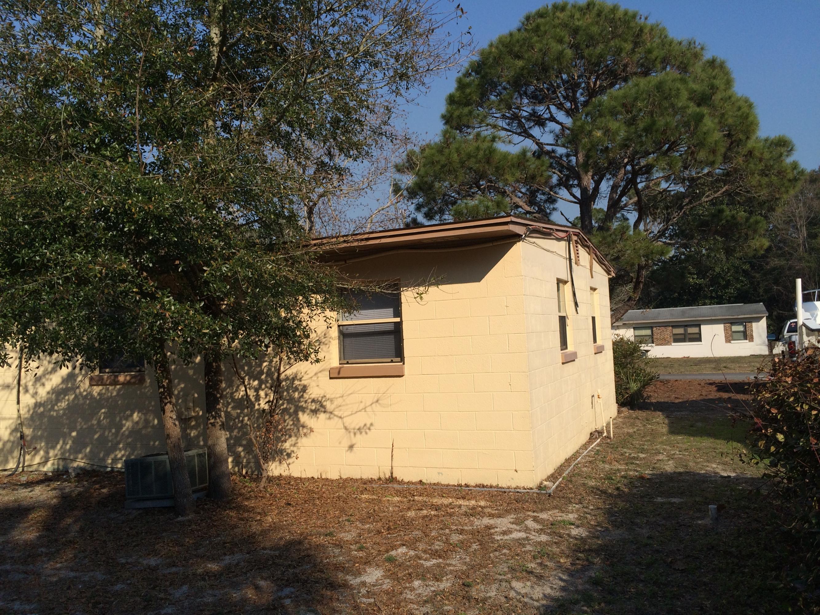 ELLIOTTS POINT 7TH ADDN - Residential