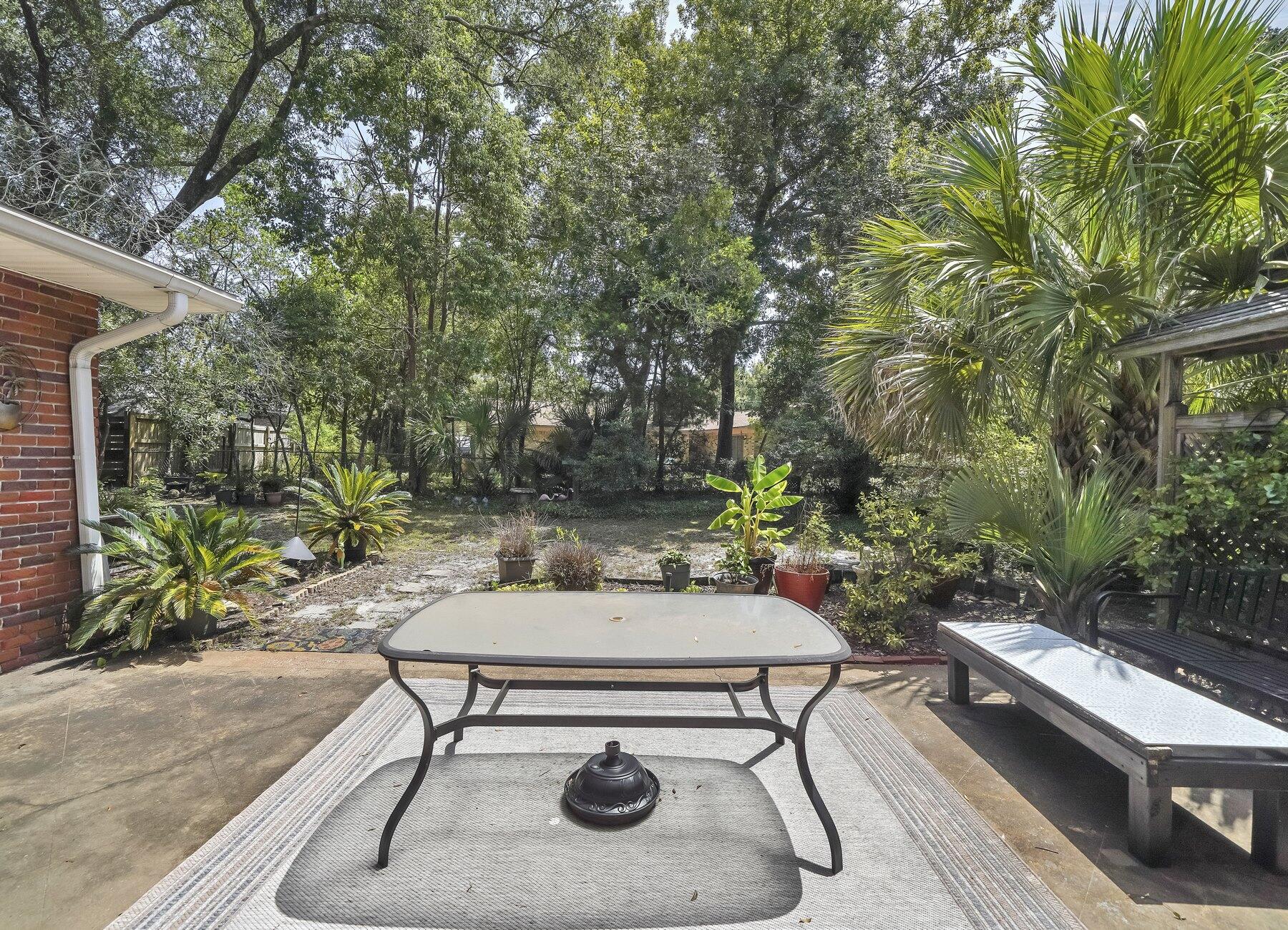 ELLIOTTS POINT 11TH ADDN - Residential