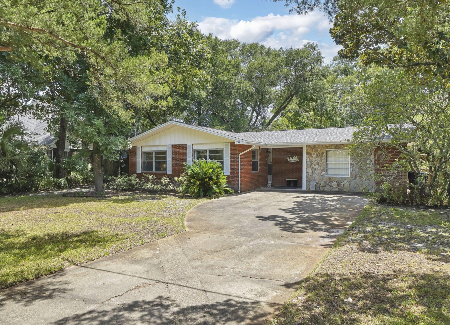 ELLIOTTS POINT 11TH ADDN - Residential