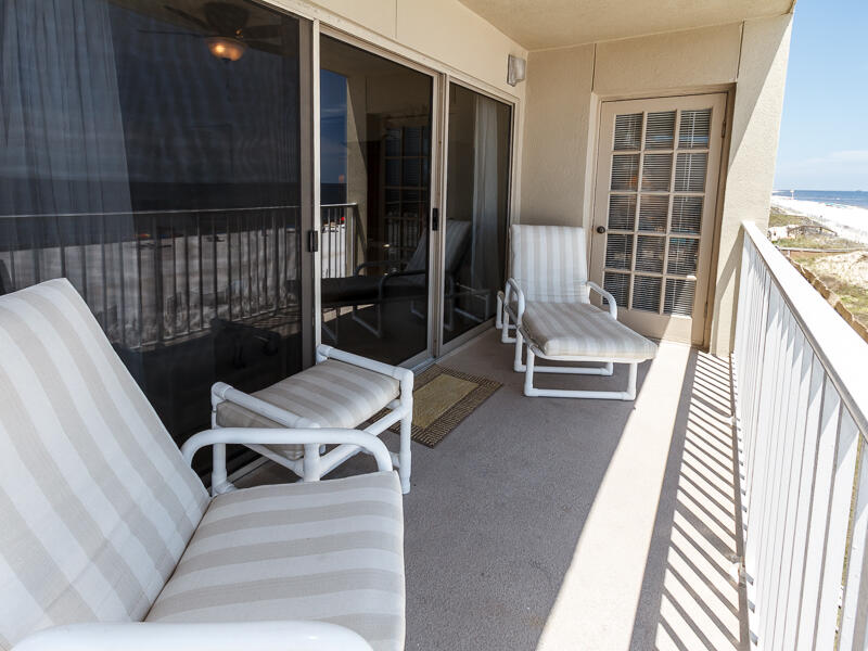 EMERALD TOWERS WEST CONDO - Residential