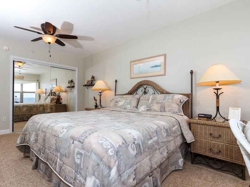 EMERALD TOWERS WEST CONDO - Residential