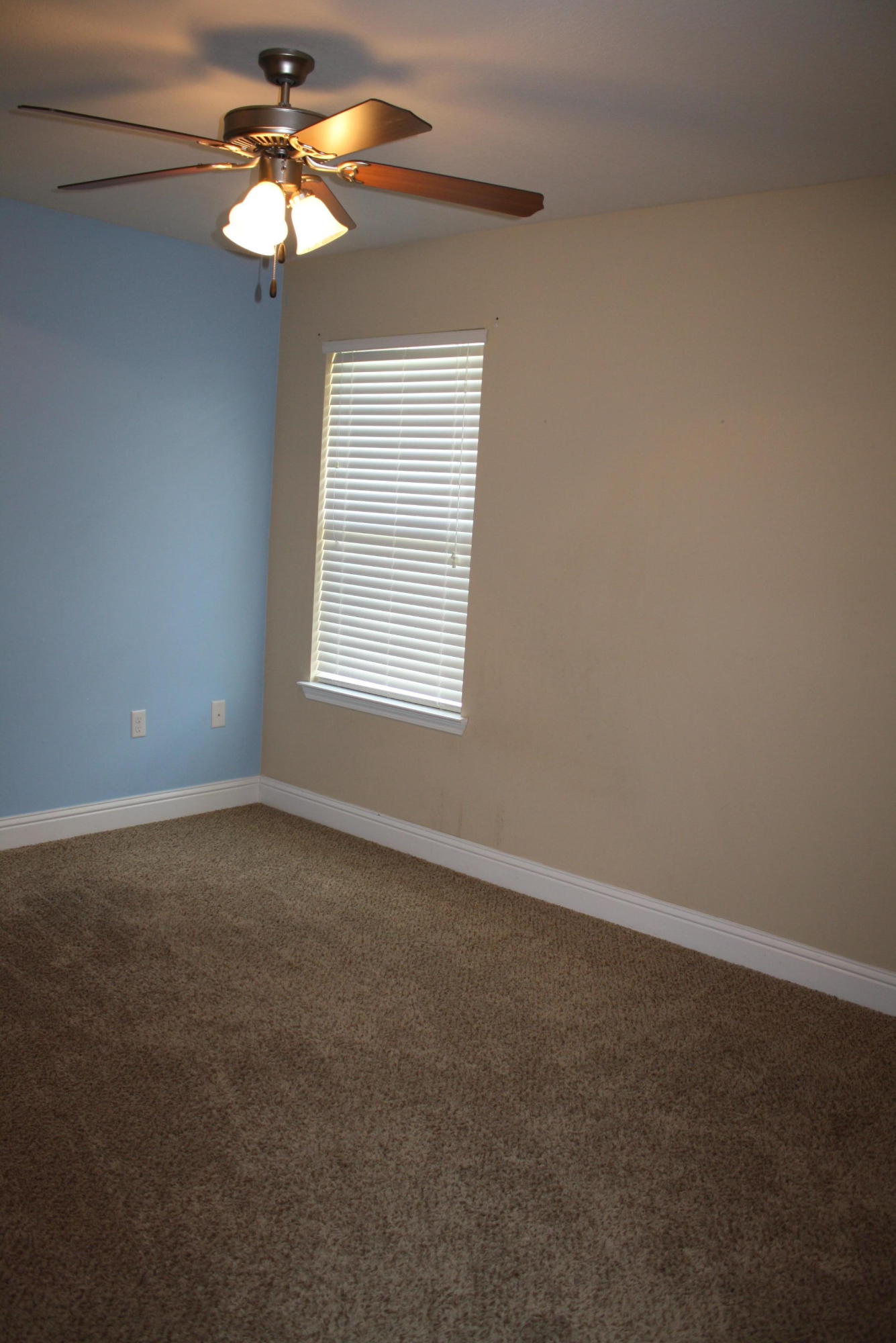 BROOKE ESTATES PH III - Residential Lease