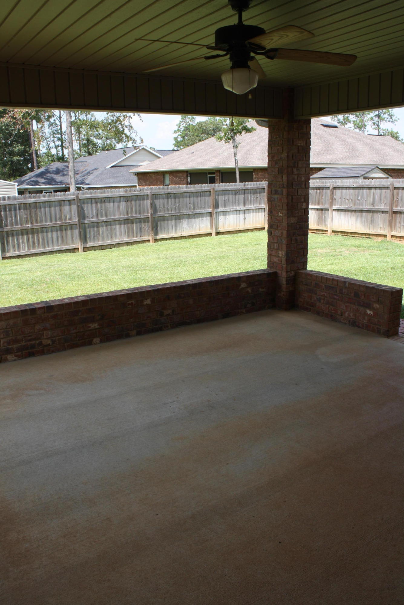 BROOKE ESTATES PH III - Residential Lease