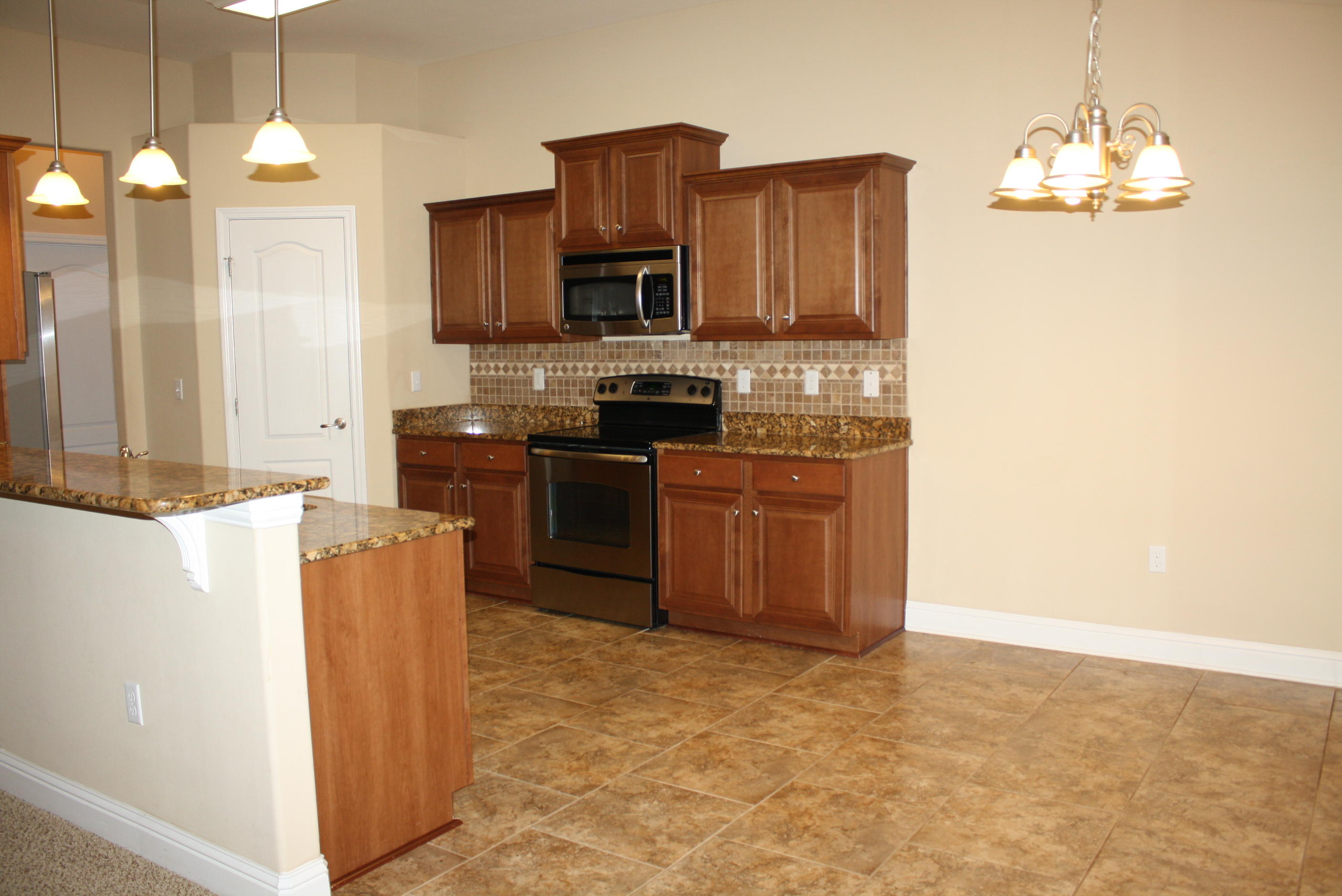 BROOKE ESTATES PH III - Residential Lease