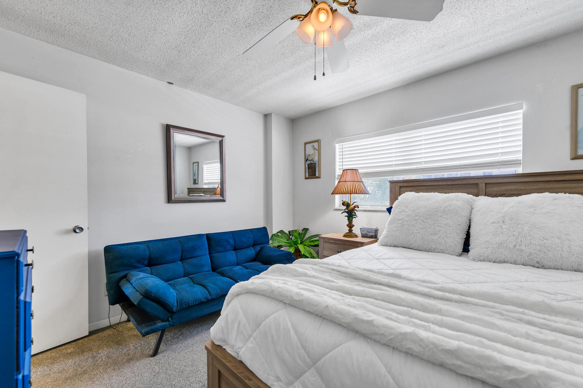 EL MATADOR CONDO - Residential