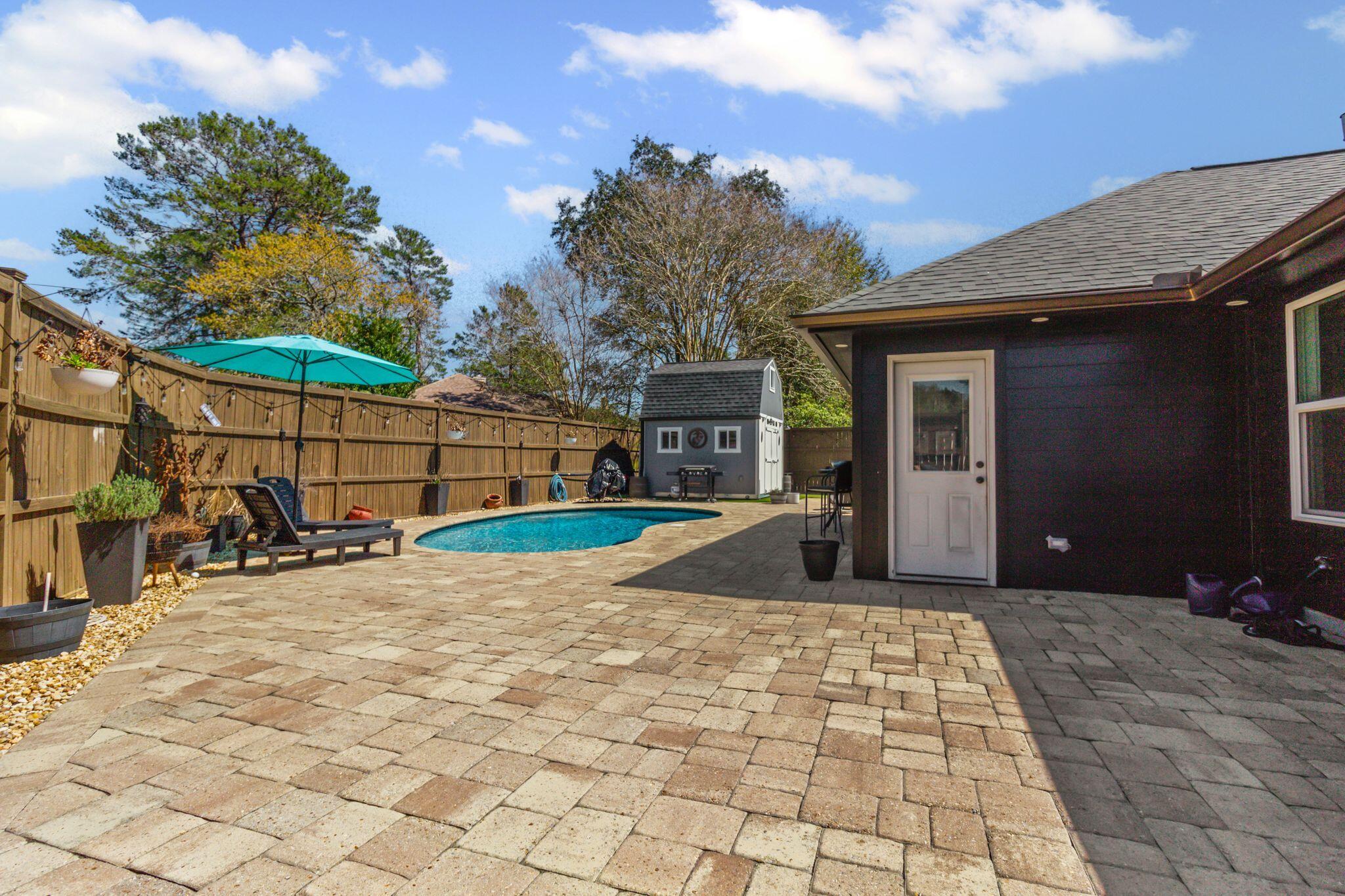 PARKWOOD PLACE AT BLUEWATER BAY - Residential