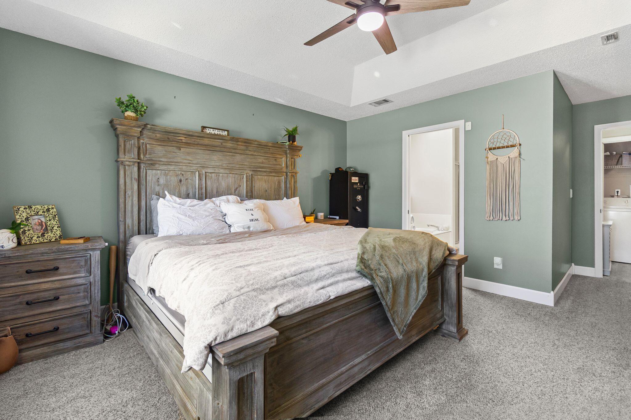 PARKWOOD PLACE AT BLUEWATER BAY - Residential