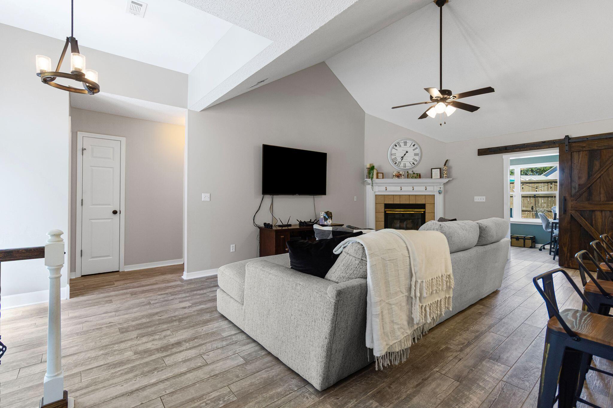 PARKWOOD PLACE AT BLUEWATER BAY - Residential