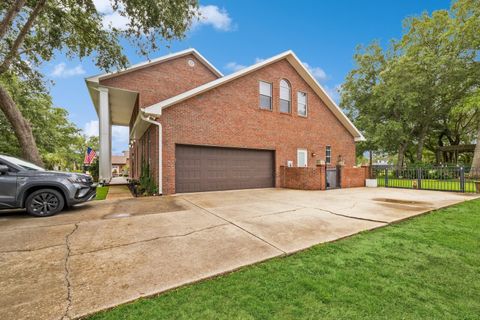 A home in Navarre