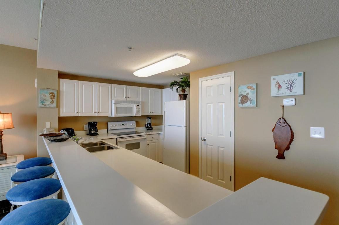 MAJESTIC BEACH TOWERS I - Residential