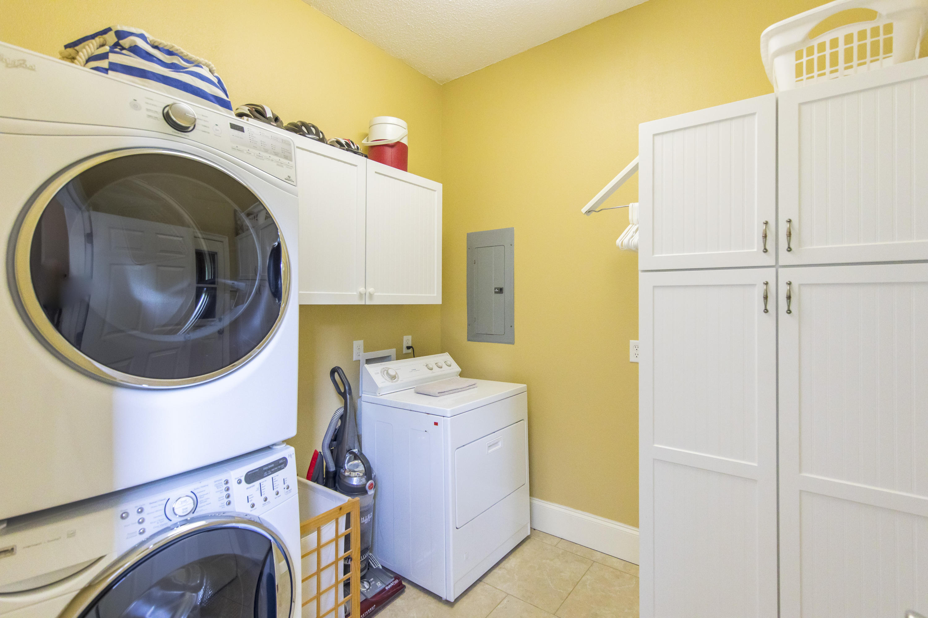 SPARKLING WATERS - Residential