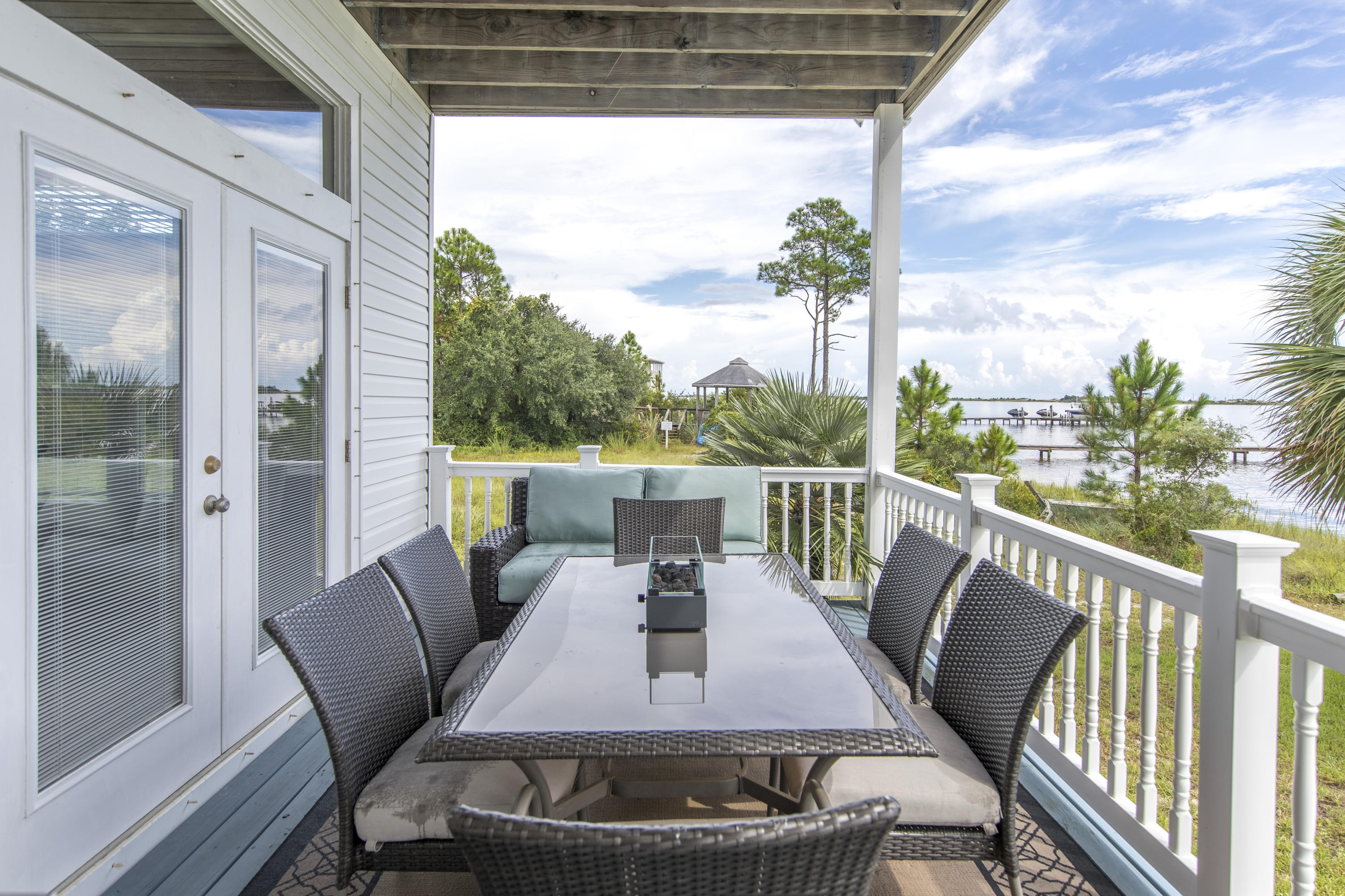 SPARKLING WATERS - Residential