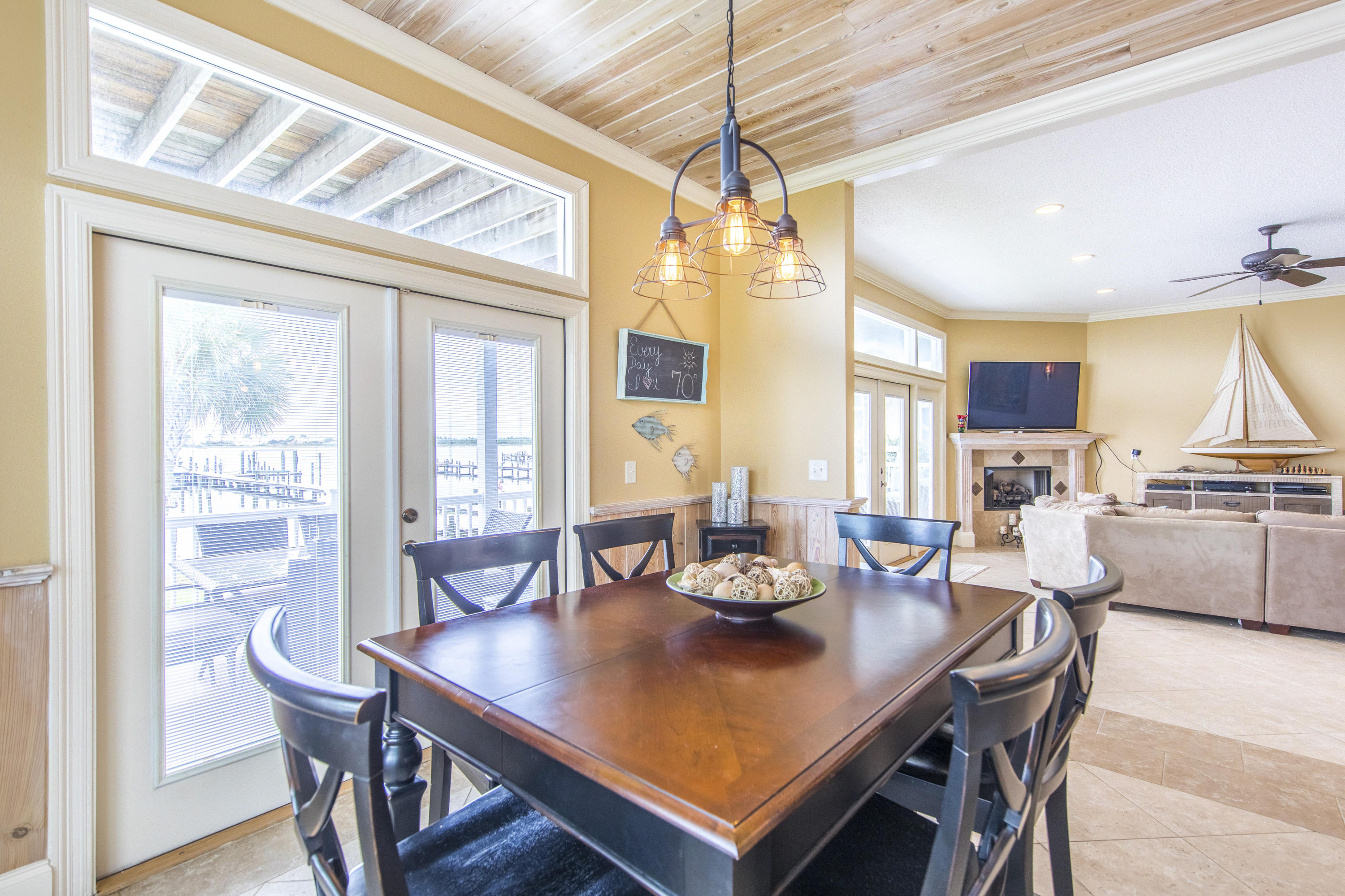 SPARKLING WATERS - Residential