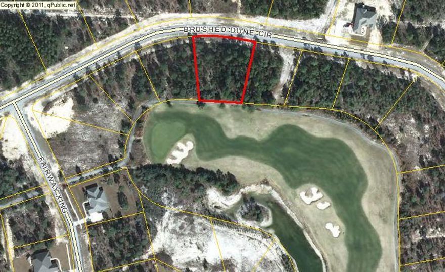 Lot For Sale on the 15th Fairway of Windswept Dunes Golf Course. Excellent View of the 15th Green from this Lot. Large Lot with More Than 3/4 Acre. It is Located on the Northern Section of the Development Would Make an Inviting Home Site. Hwy 331 Currently Being Widened to 4 Lanes from Hwy 10 to the Beach. New Publix Grocery Set to Open This Year. Windswept Dunes Includes Golf Course, Community Swimming Pool, Basketball Court, and Tennis Courts. You are Less than 20 Miles to the White Sand Beaches of South Walton. Windswept Dunes Only 1.5 miles from the E.O. Wilson Biophilia Center at Nokuse Plantation Which is an Environmental Education Facility in Walton County. Check out this Lot and Community. You Will Be Glad You Did!