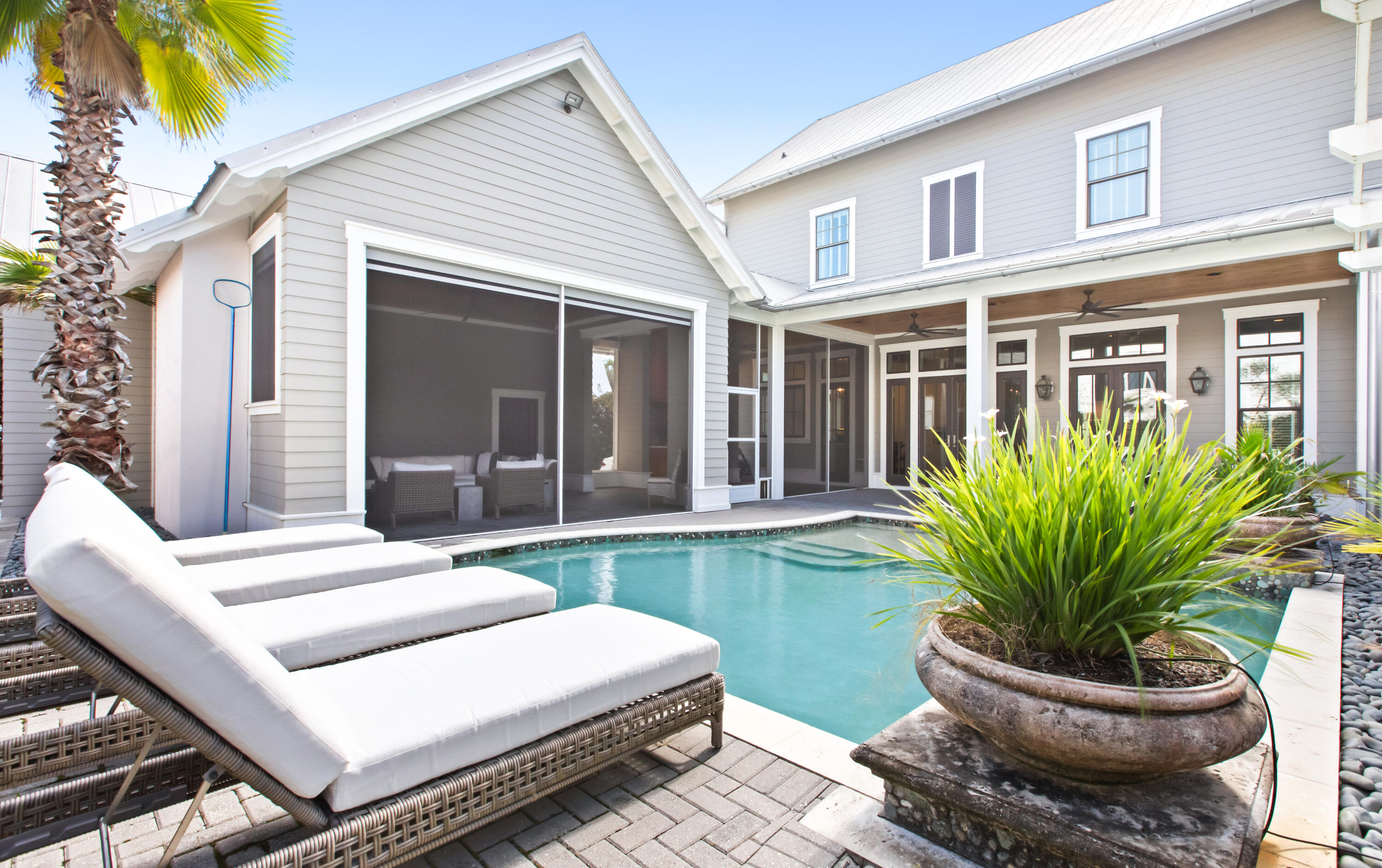 SEAGROVE VILLAGE 6TH ADD - Residential