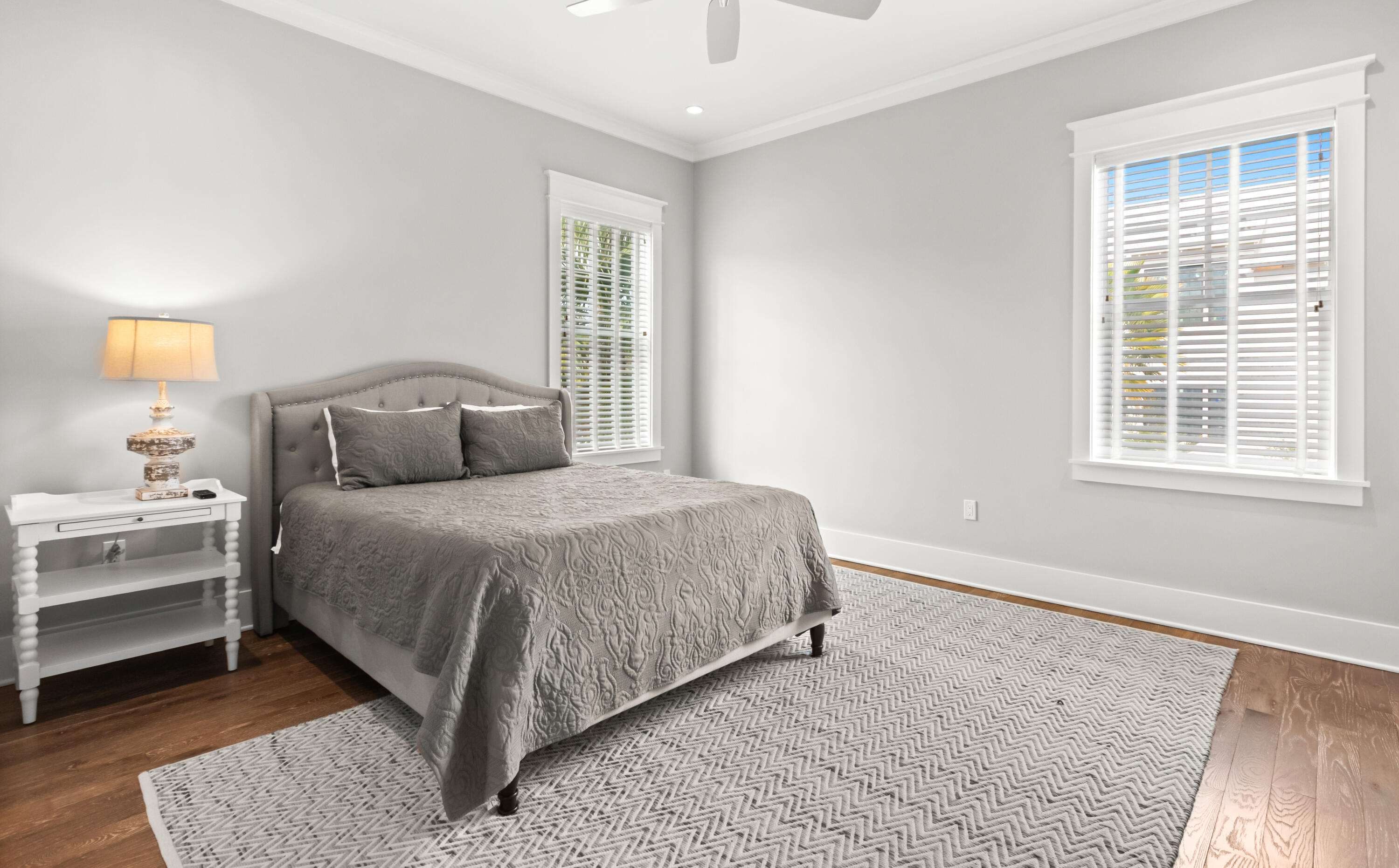 SEAGROVE VILLAGE 6TH ADD - Residential