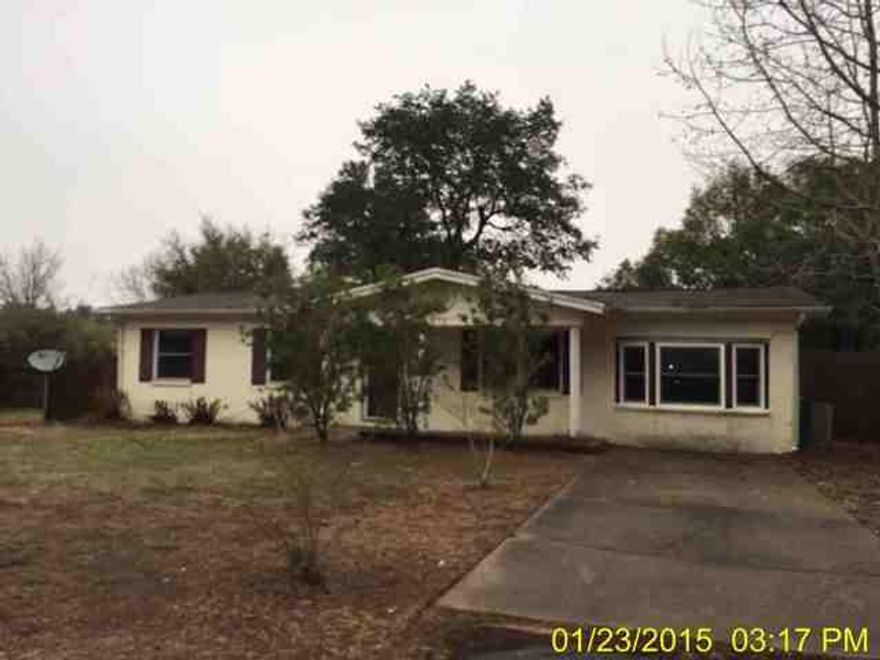 Beautiful 3 Bed, 3 Bath home with Pool! Nearly move-in ready home that requires only your color of paint! Kitchen features tile & large center island. Perfect for any family that loves to entertain...Situated on a corner lot, this home features a fully fenced in back and side yard, detached garage & a gorgeous galley kitchen. Don't miss out on this opportunity!! Prior to seller receipt & approval of the full title package from foreclosure, title to the Property will be conveyed by a quit claim deed. Property was built prior to 1978 and lead based paint potentially exists.