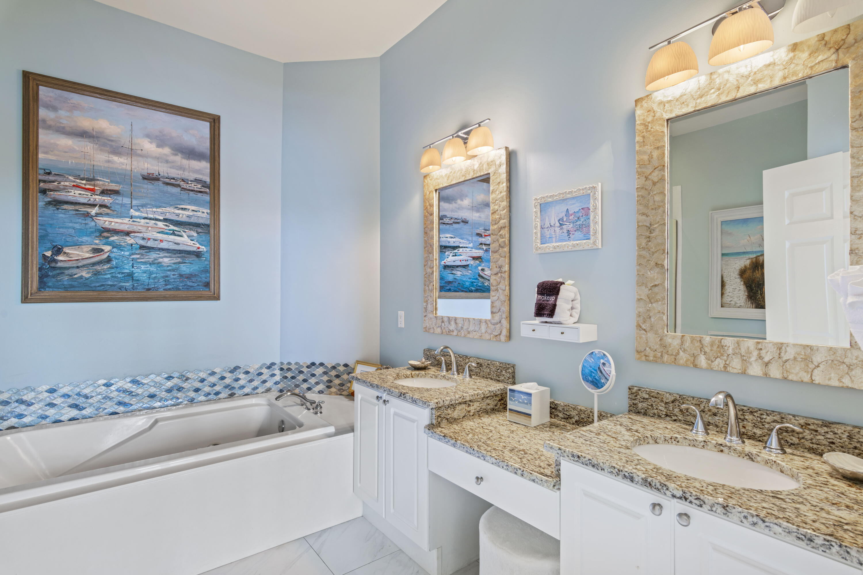 ST. MAARTEN AT SILVER SHELLS - Residential