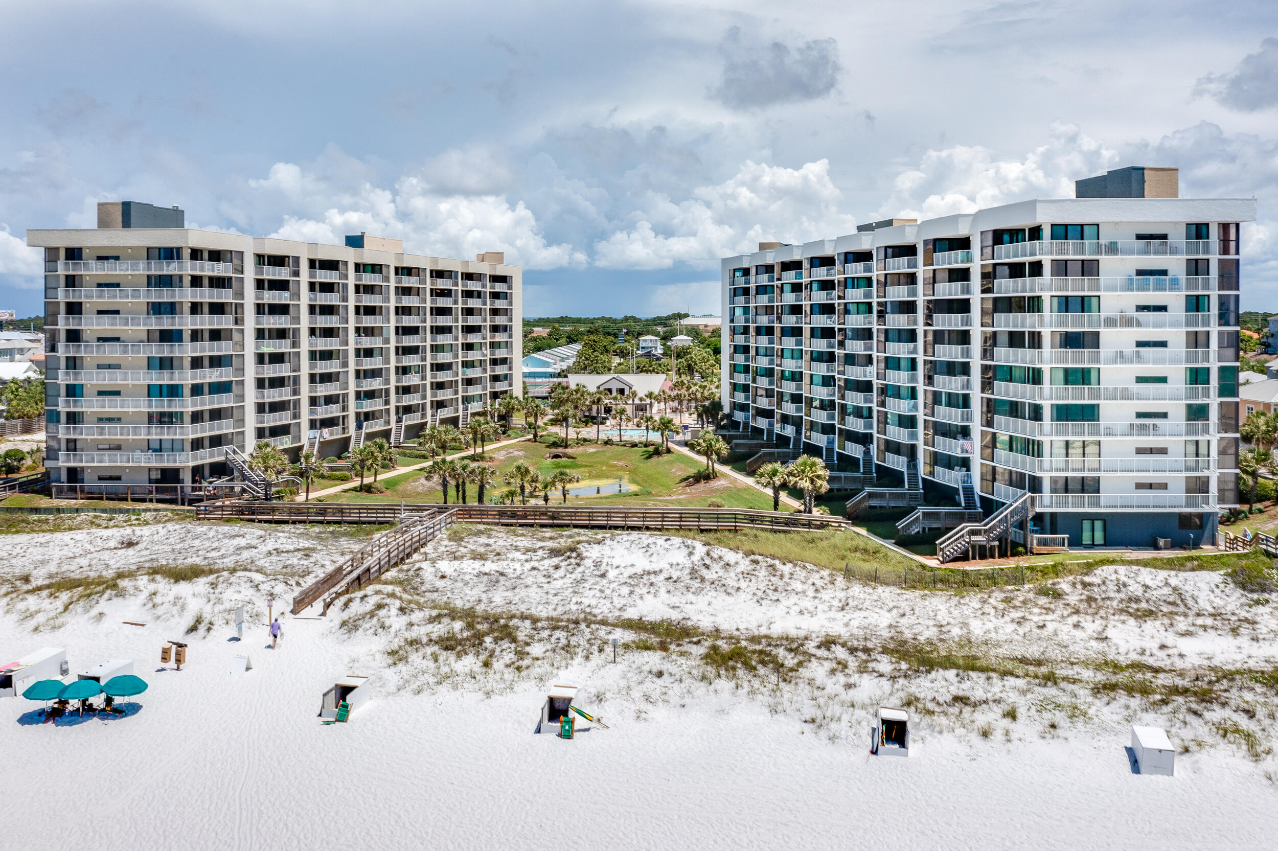 MAINSAIL CONDO PH 5 - Residential