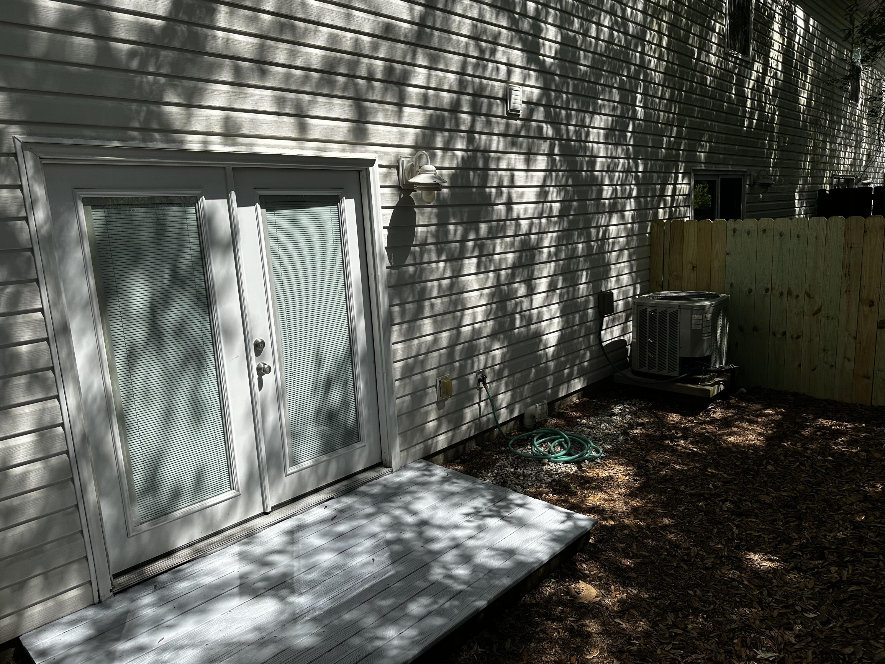 SHADY OAKS - Residential