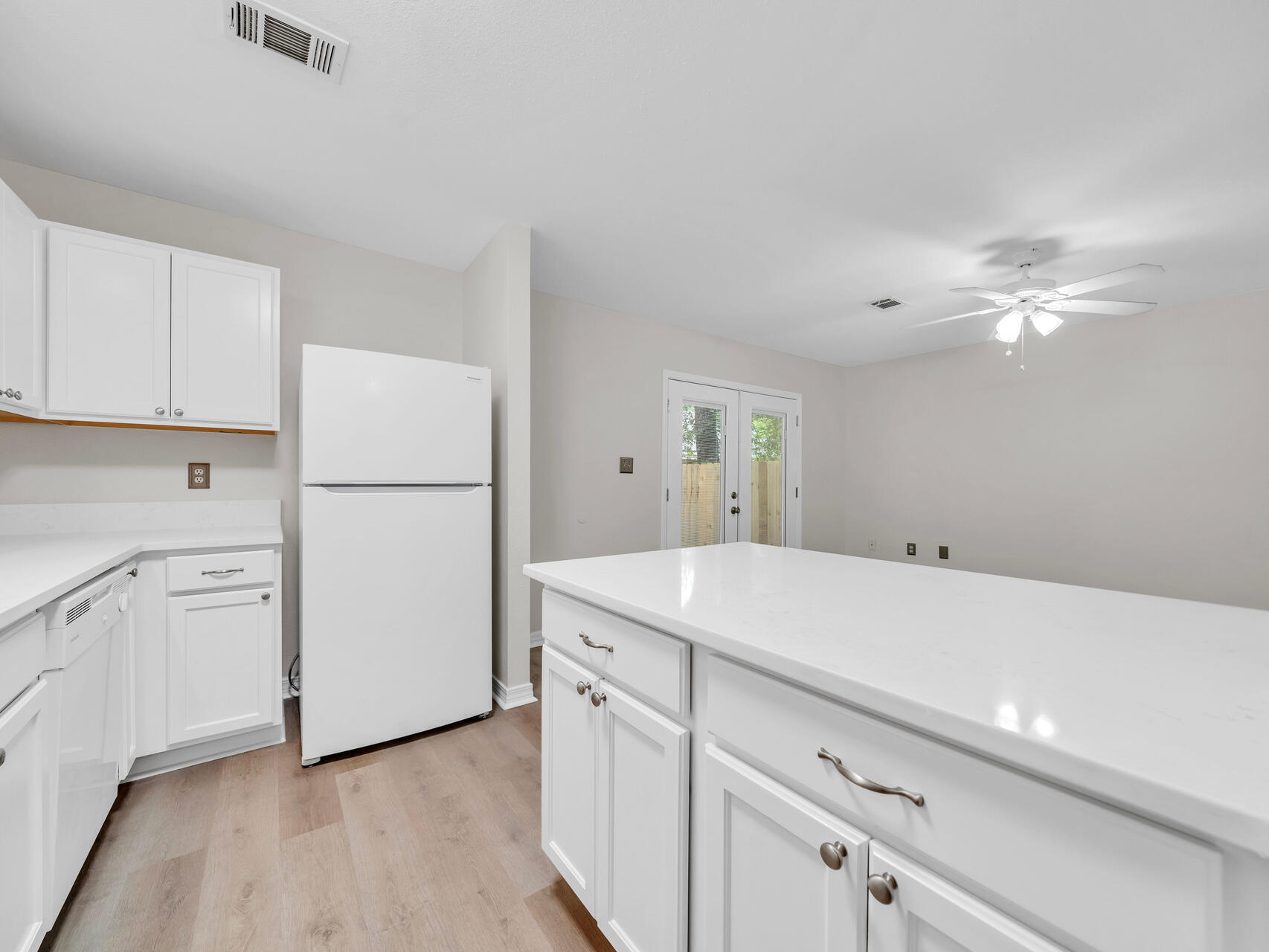 SHADY OAKS - Residential