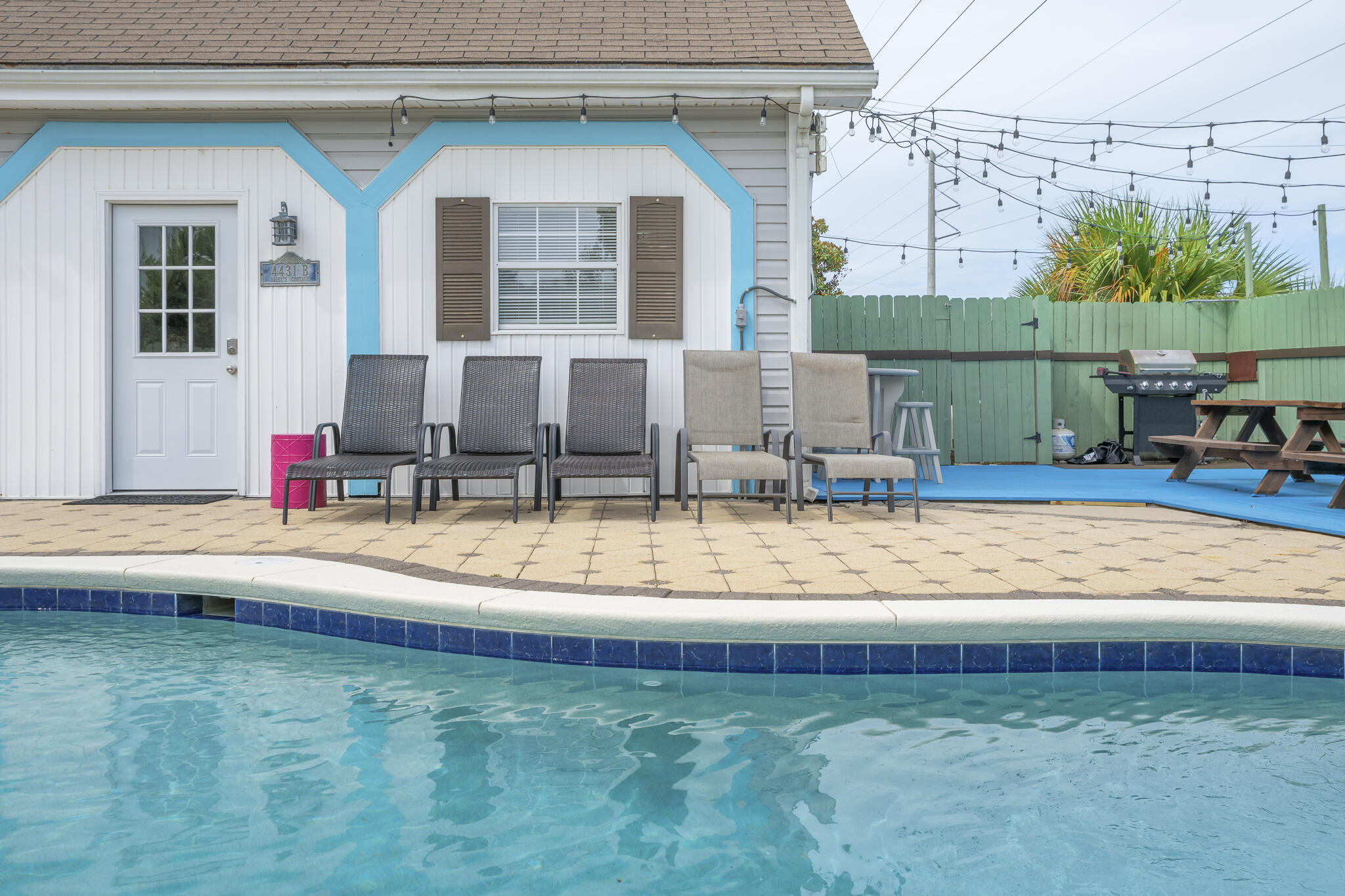 CRYSTAL BEACH - Residential