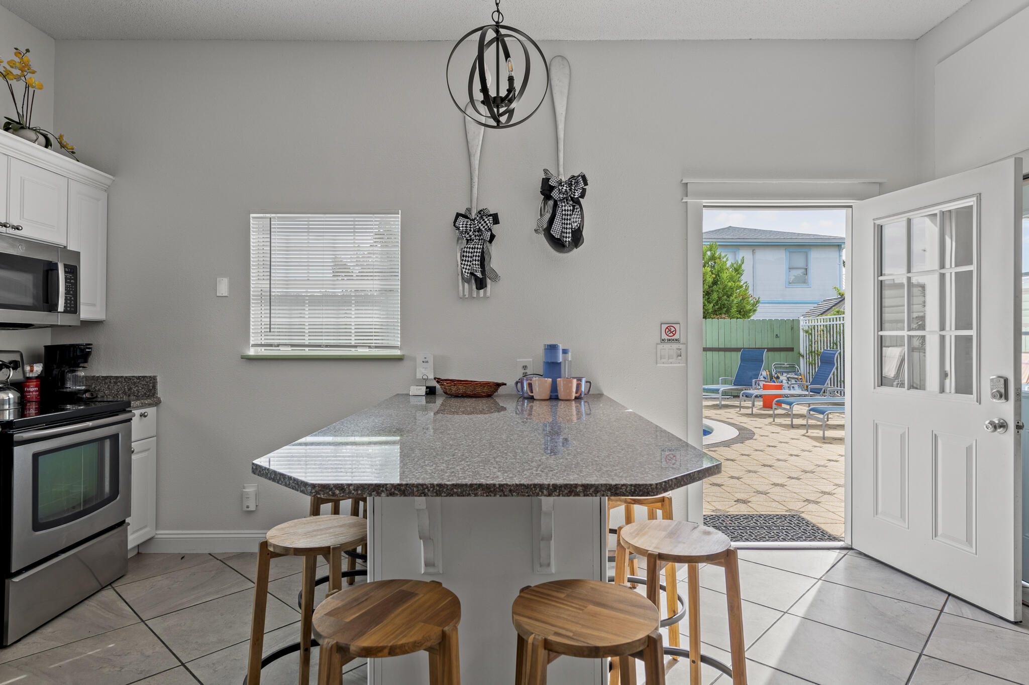 CRYSTAL BEACH - Residential