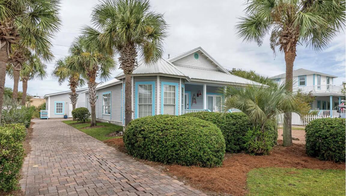 CRYSTAL BEACH - Residential