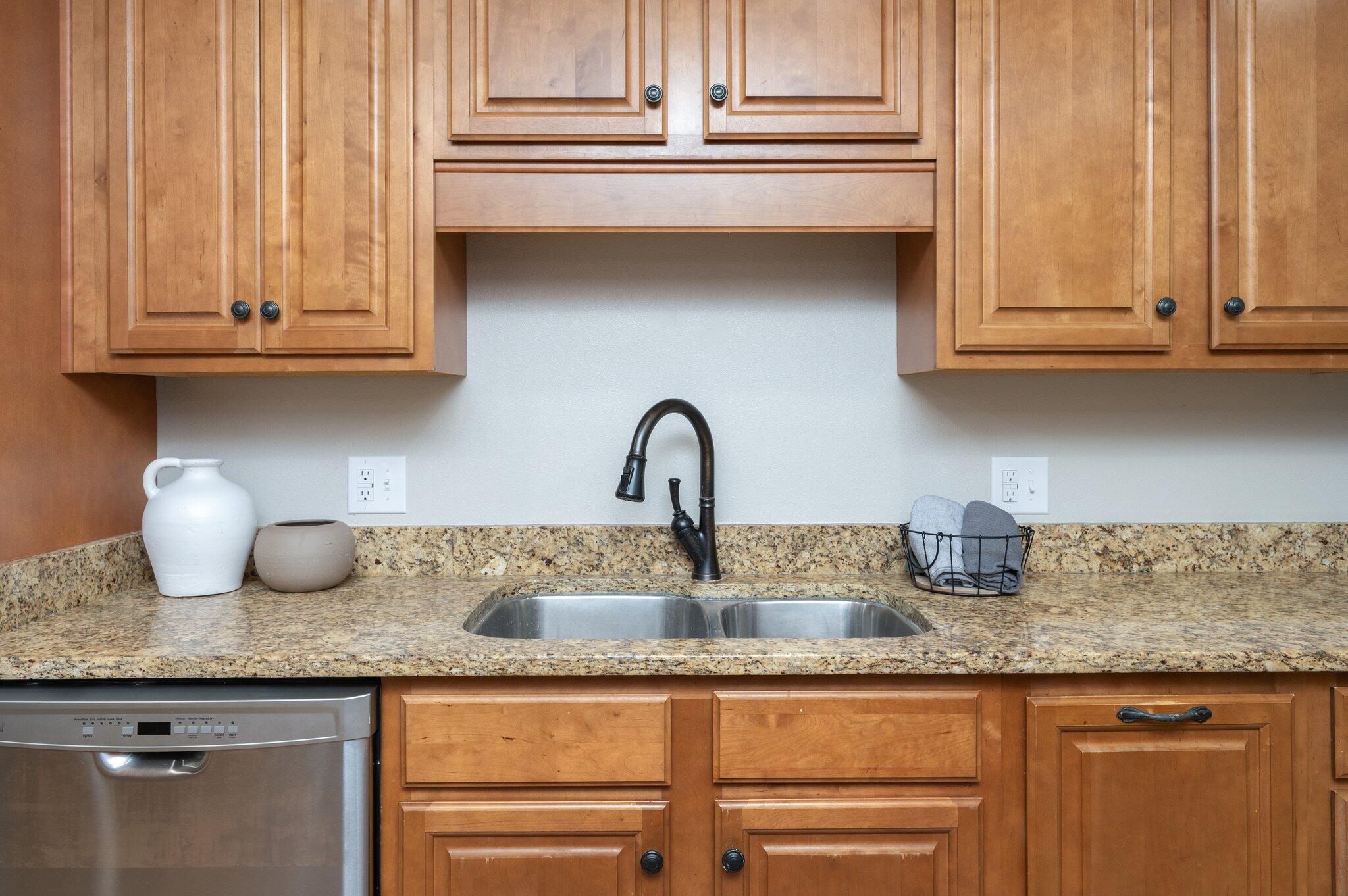 HOLLY HILLS - Residential