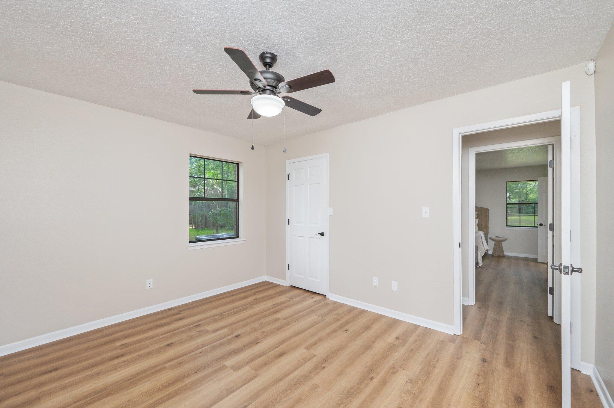 HOLLY HILLS - Residential