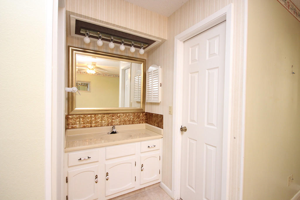 BLUEWATER BAY VILLAGE 1A - Residential