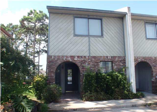 LANDWARD TOWNHOUSES - Residential