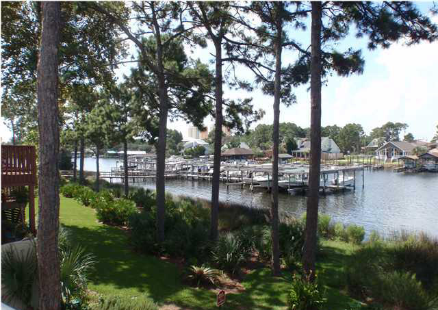 LANDWARD TOWNHOUSES - Residential