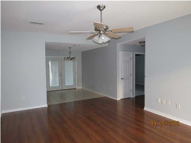 COUNTRYVIEW ESTATES 1ST ADDN - Residential Lease