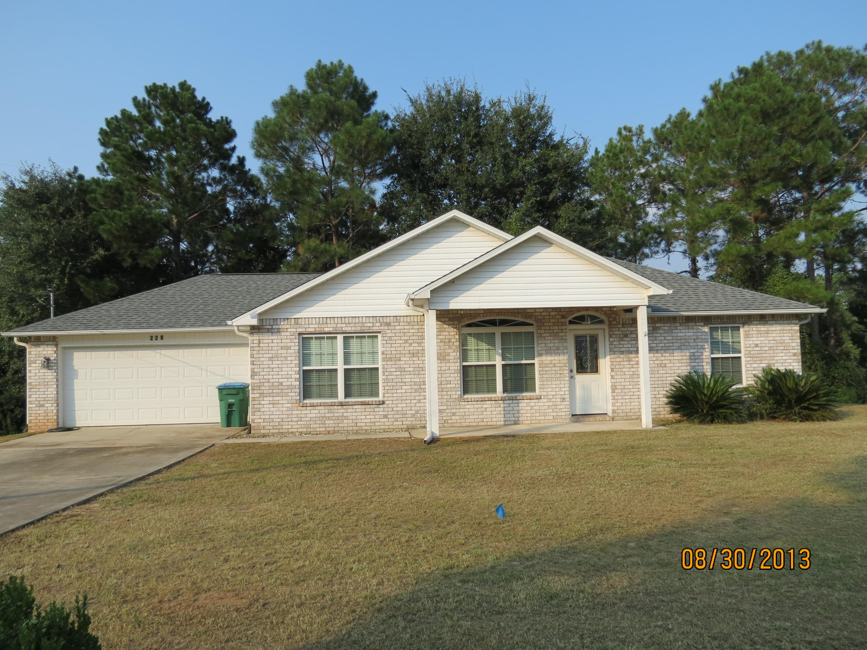 COUNTRYVIEW ESTATES 1ST ADDN - Residential Lease