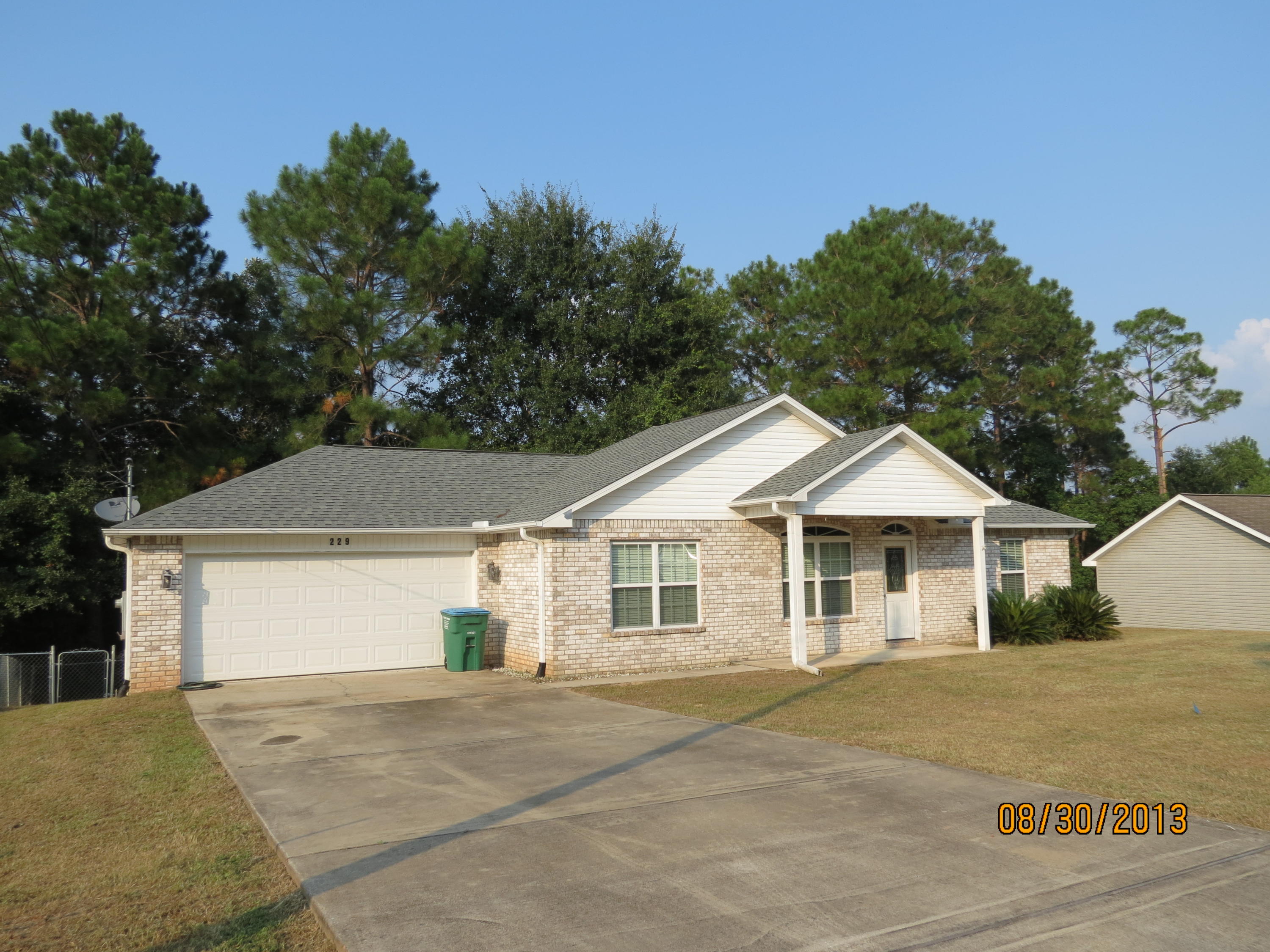 COUNTRYVIEW ESTATES 1ST ADDN - Residential Lease