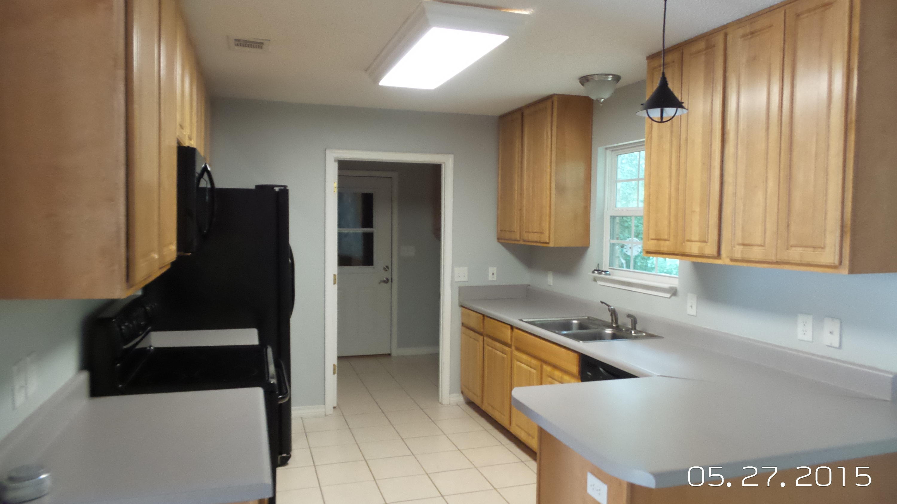 COUNTRYVIEW ESTATES 1ST ADDN - Residential Lease