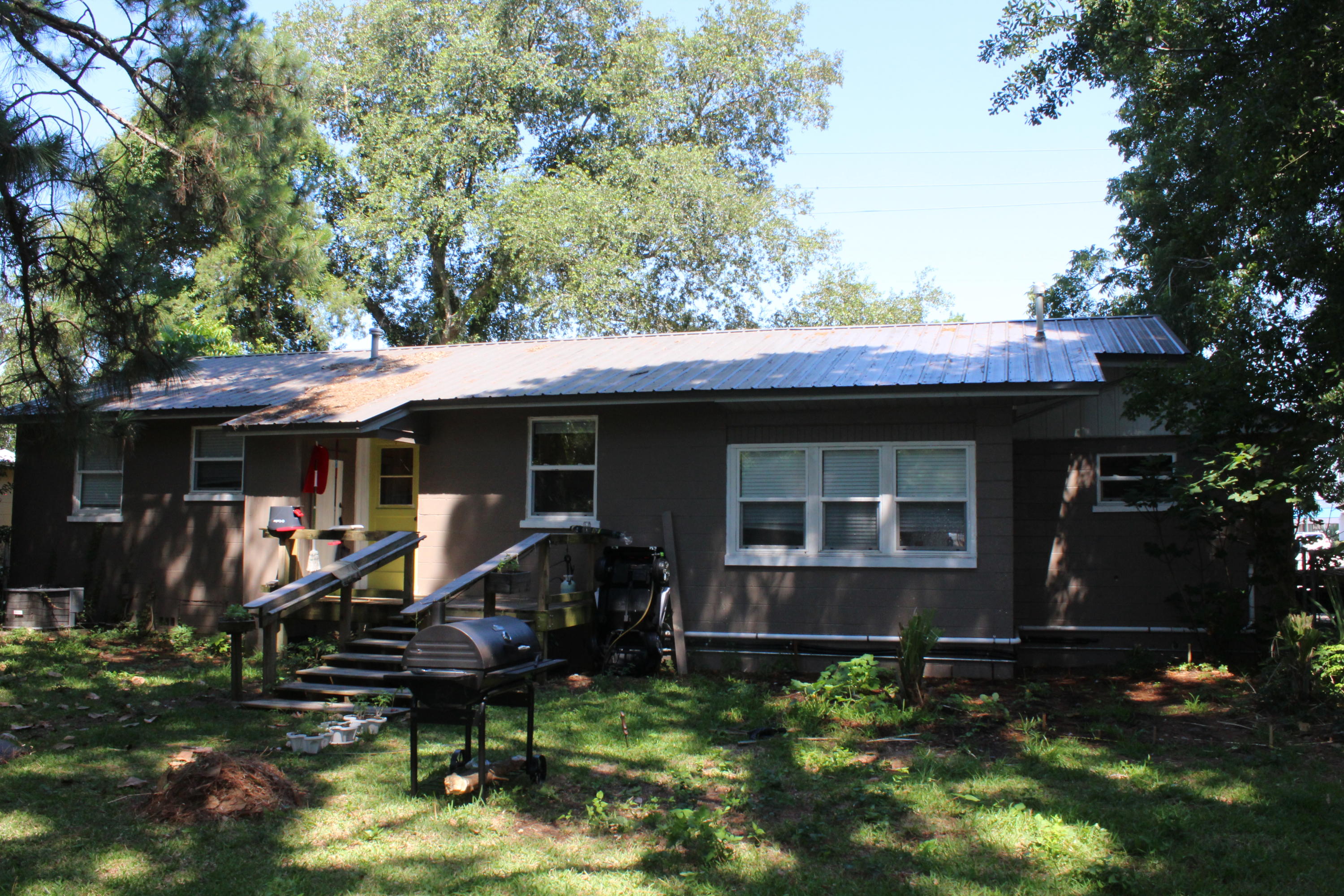 Garnier Beach - Residential