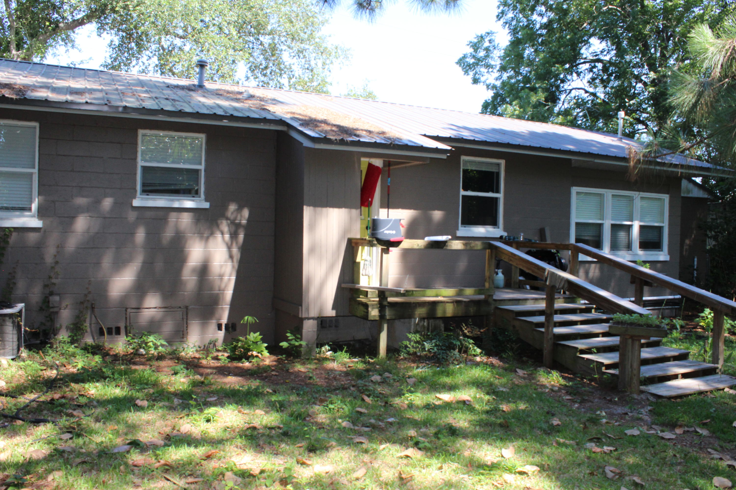 Garnier Beach - Residential