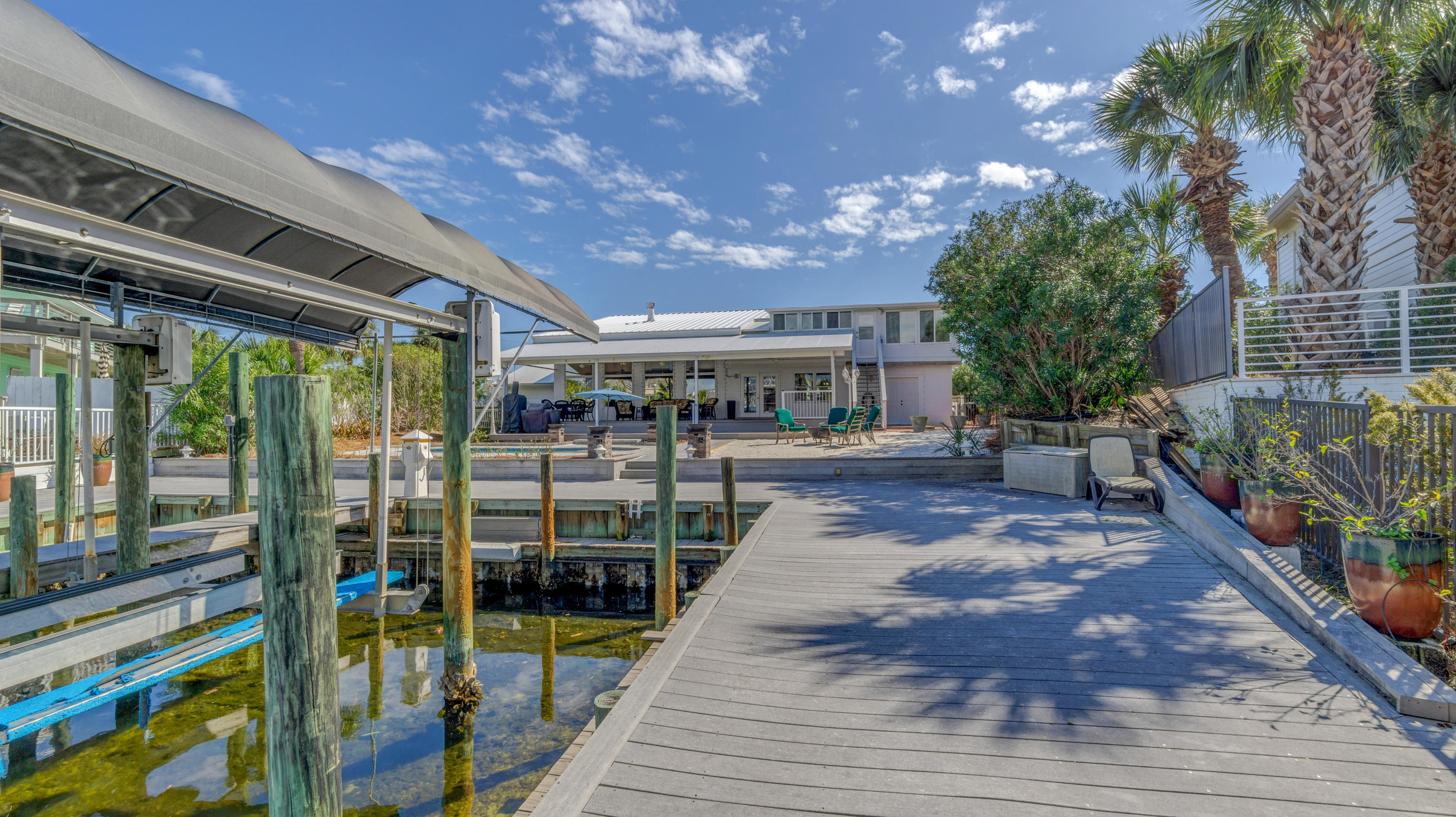 HOLIDAY ISLE - Residential