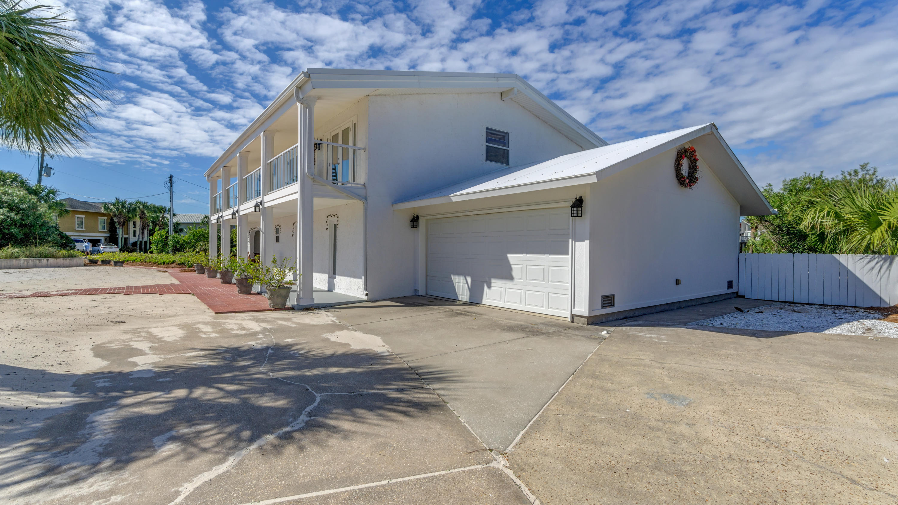 HOLIDAY ISLE - Residential