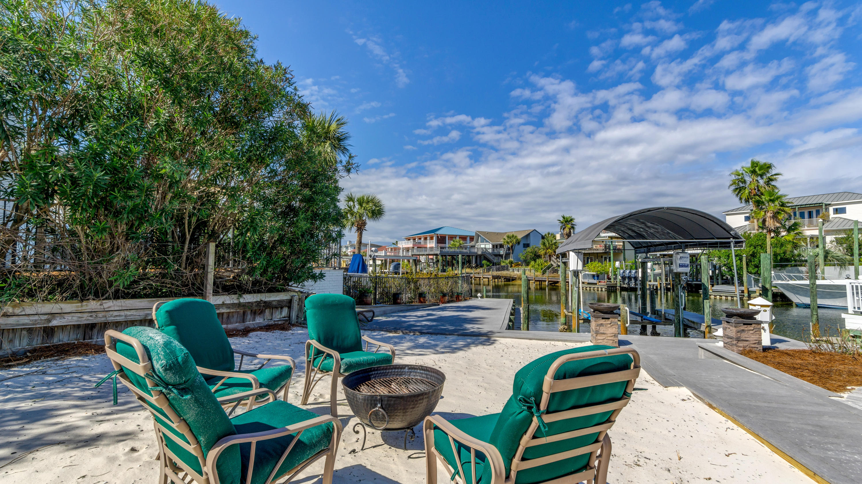 HOLIDAY ISLE - Residential