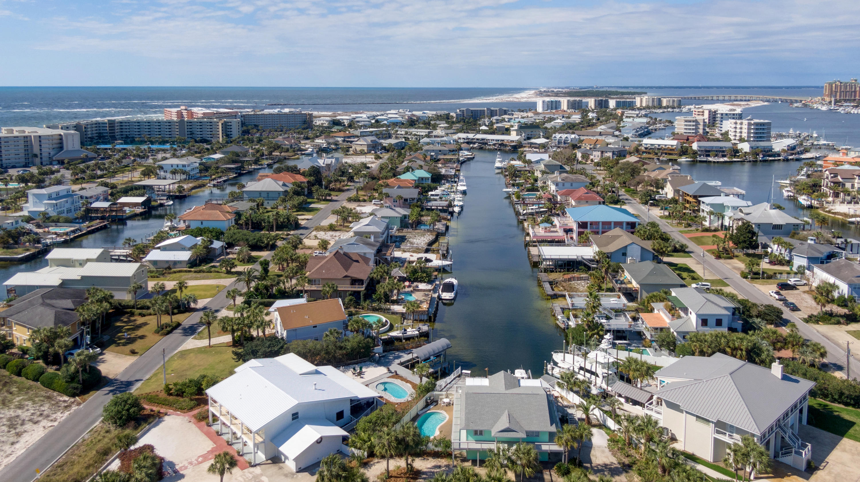 HOLIDAY ISLE - Residential