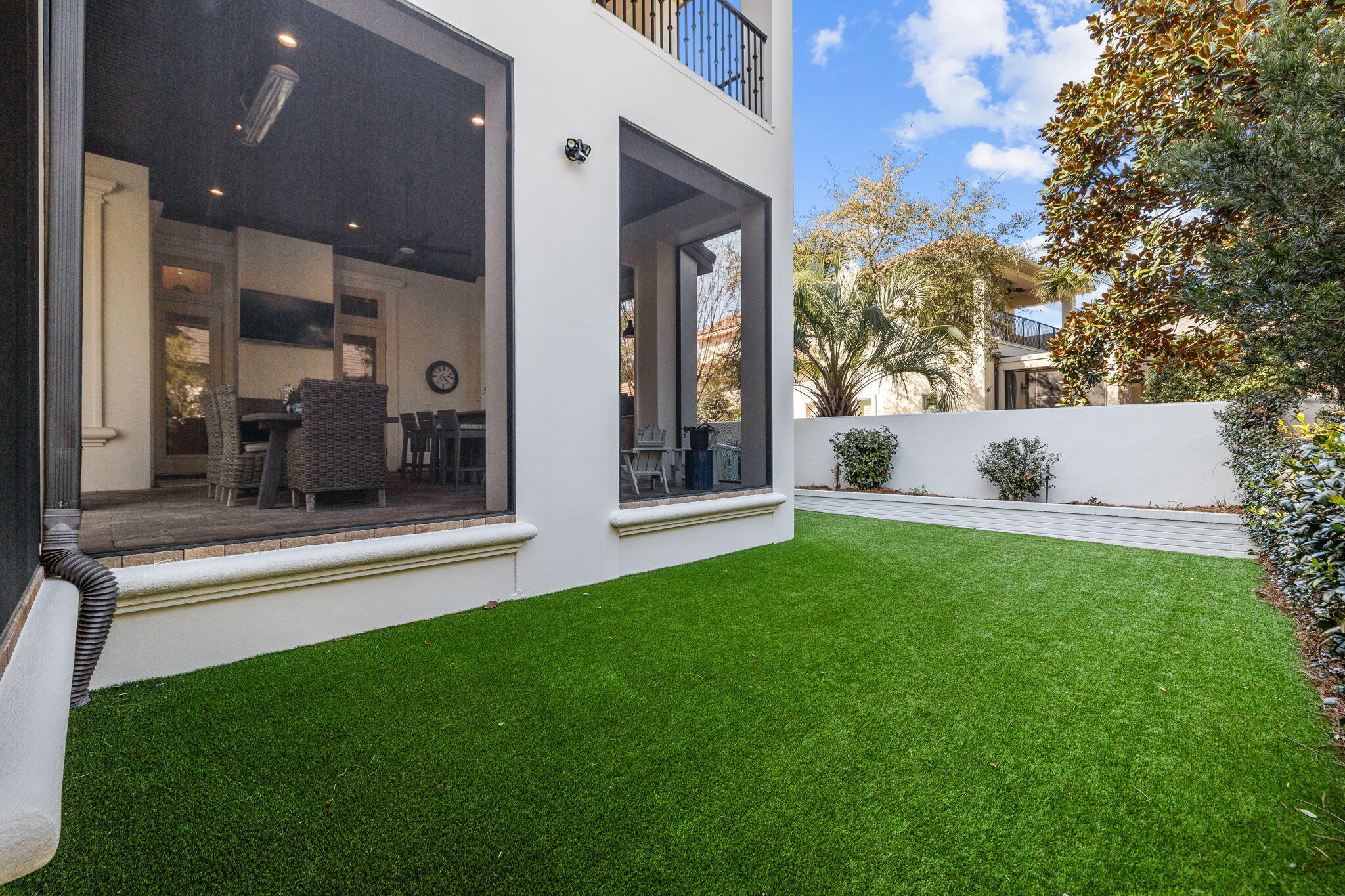 BURNT PINE - Residential