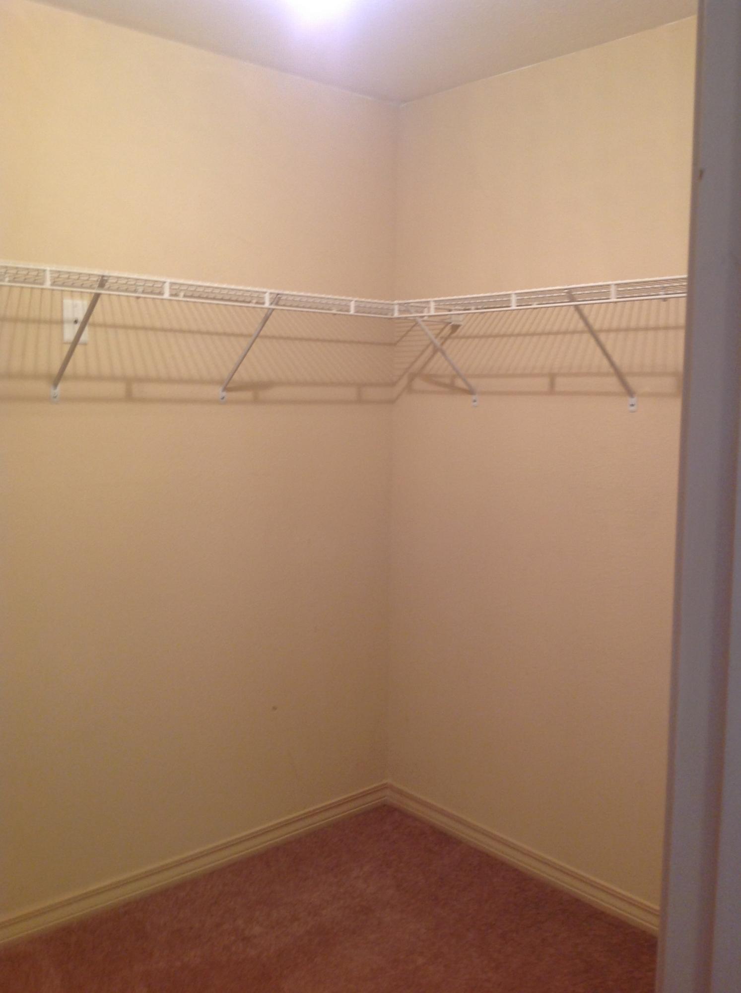 CRESTVIEW - Residential Lease