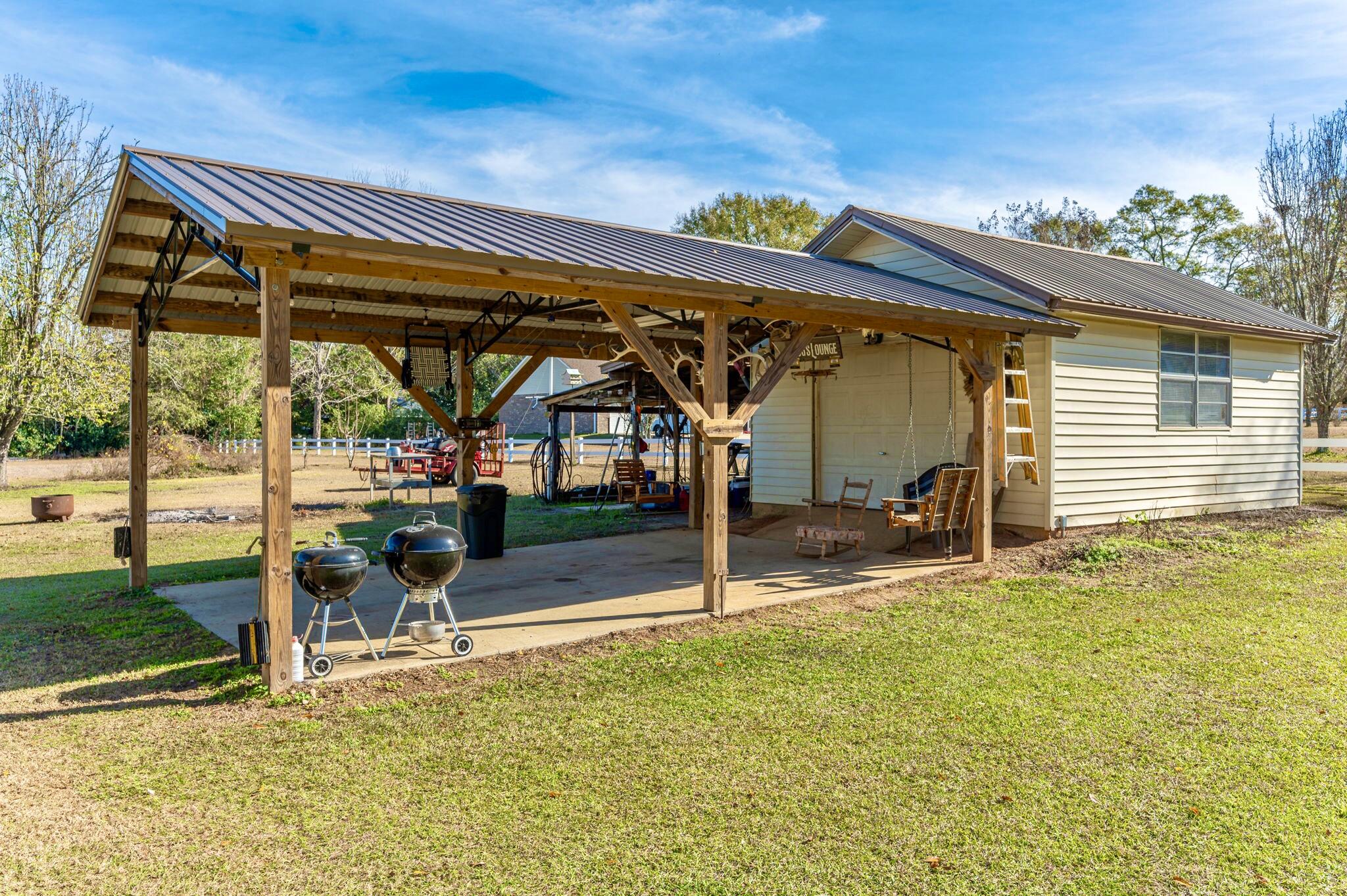 METES & BOUNDS - Residential