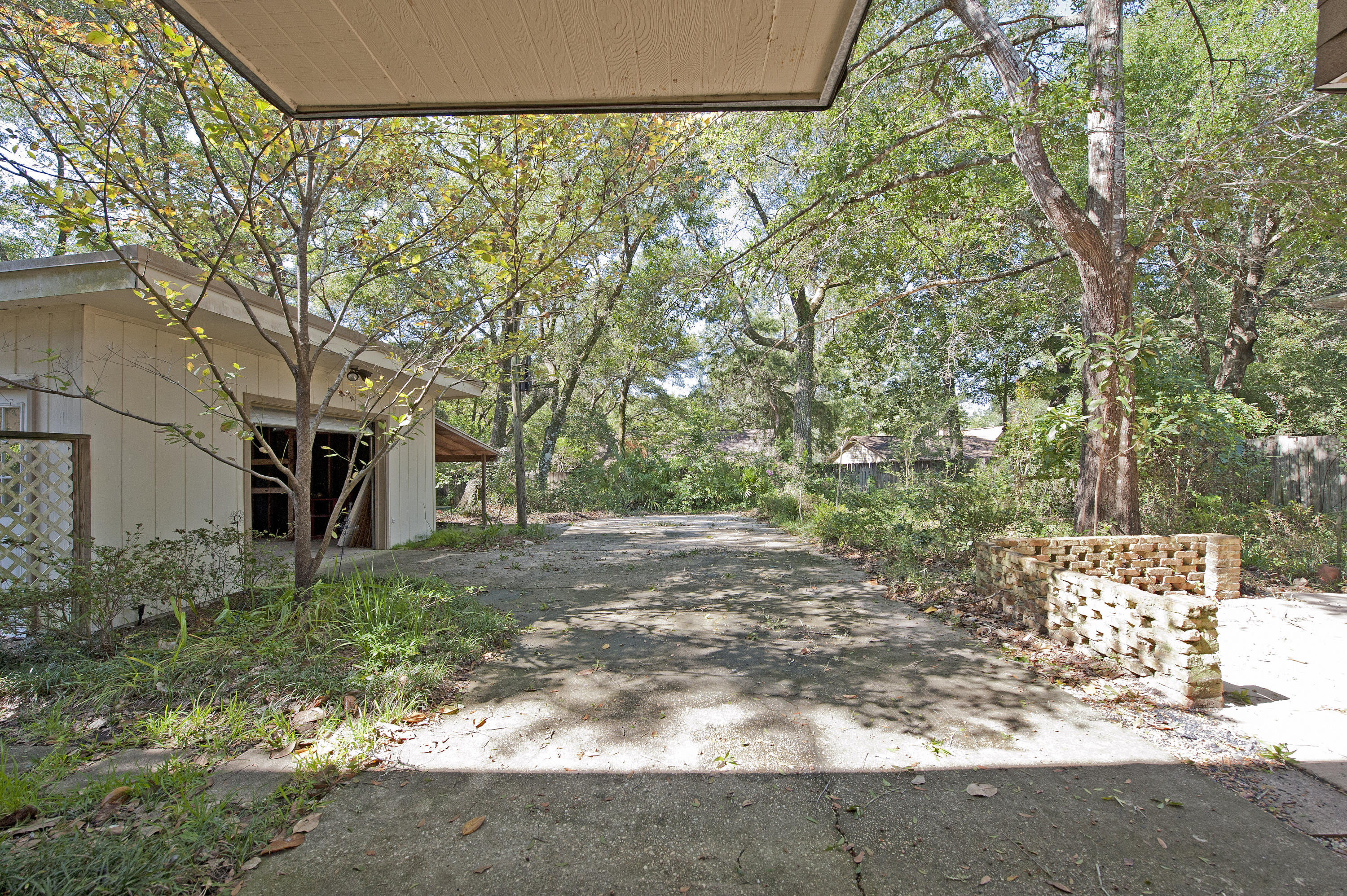 EDGEWATER VILLAGE SOUTH - Residential