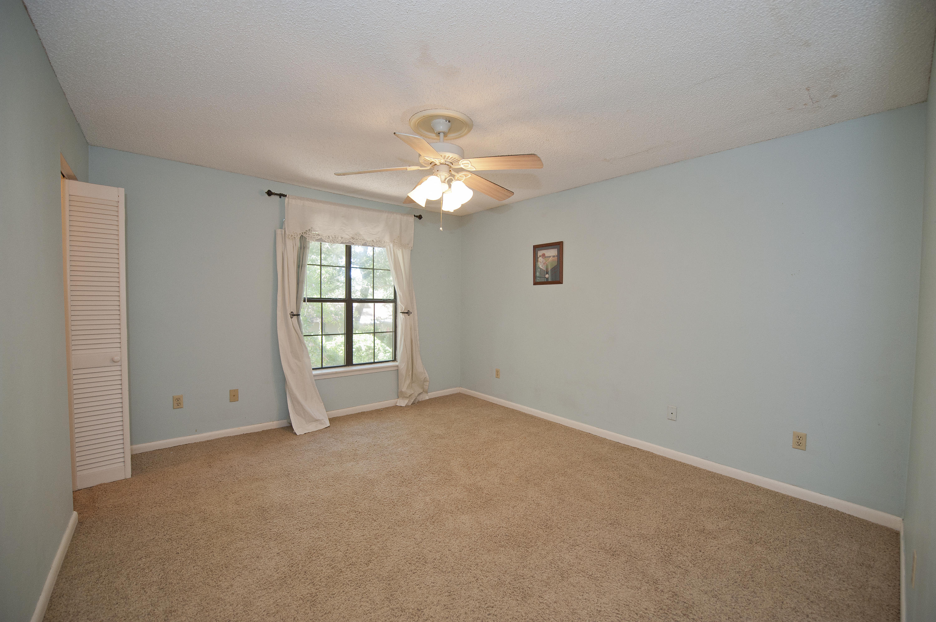 EDGEWATER VILLAGE SOUTH - Residential