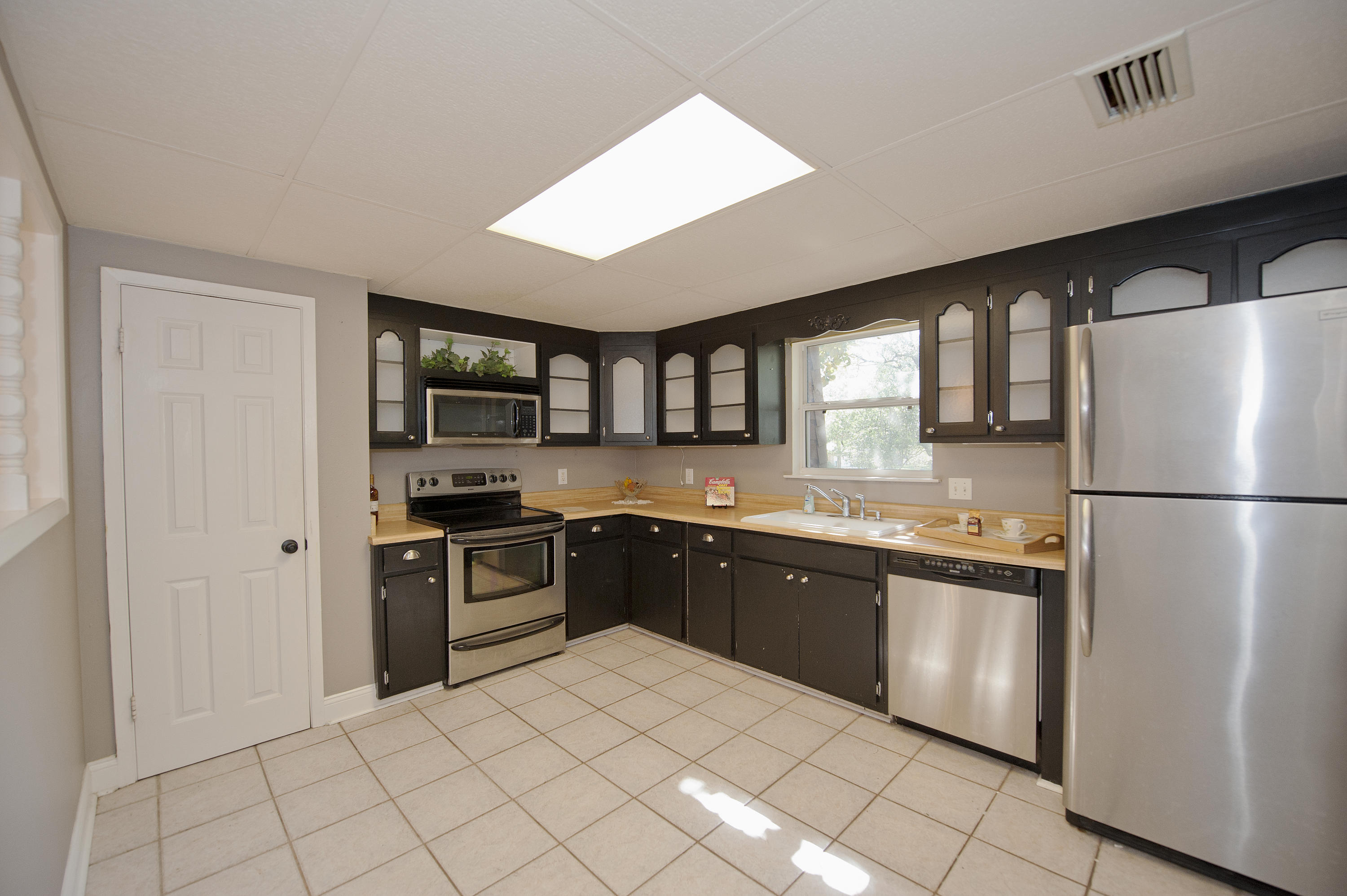 EDGEWATER VILLAGE SOUTH - Residential